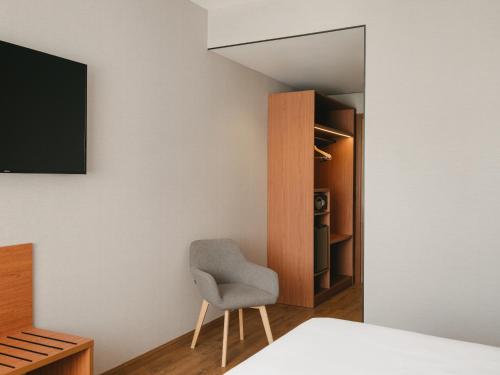 Habitación Doble Estándar del hotel Sercotel Valladolid. Foto 8