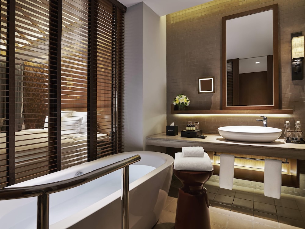 Habitación Deluxe, 1 cama de matrimonio grande del hotel Pullman Luang Prabang. Foto 1