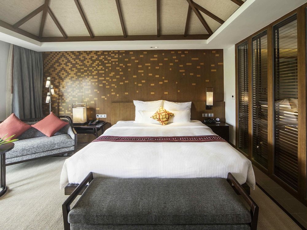 Habitación Deluxe, 1 cama de matrimonio grande del hotel Pullman Luang Prabang. Foto 2