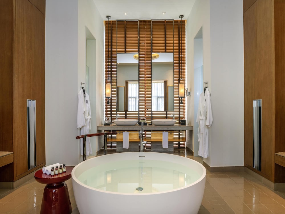 Villa, 2 dormitorios, piscina privada (jardín privado) del hotel Pullman Luang Prabang. Foto 4
