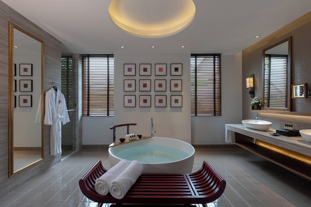 Suite Deluxe, 1 cama de matrimonio grande (Premium) del hotel Pullman Luang Prabang. Foto 5