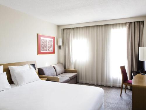 Habitación Superior - 1 cama grande del hotel Novotel Paris Roissy CDG Convention