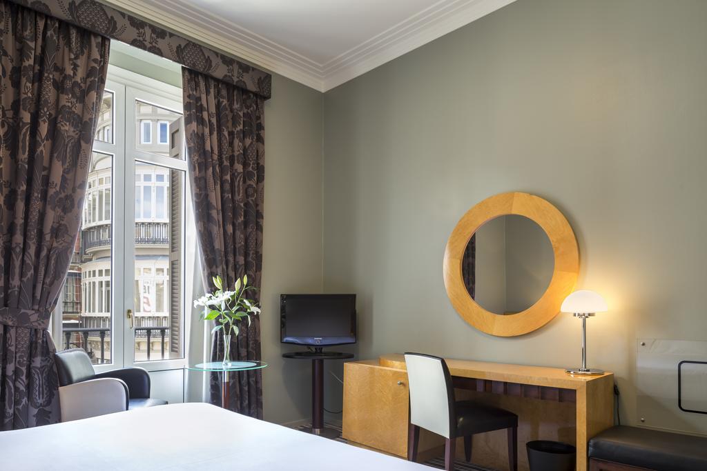 Habitación doble 2 camas del hotel Larios Málaga