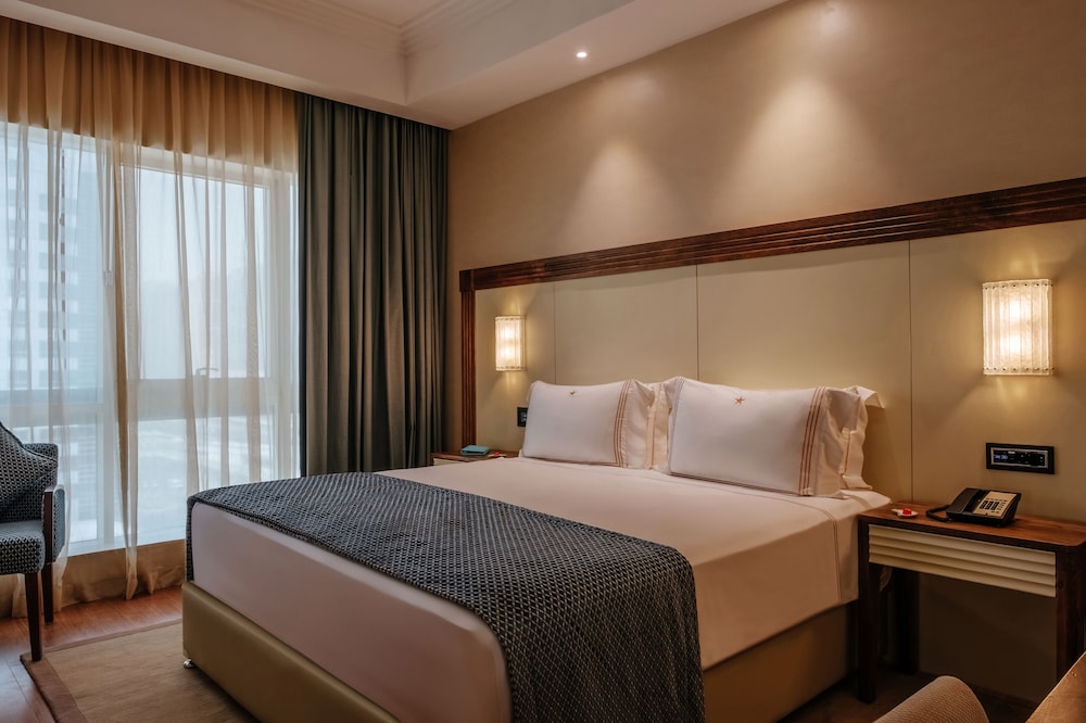 Habitación Deluxe, 1 cama de matrimonio grande, vistas a la ciudad del hotel Stella Di Mare Dubai Marina. Foto 2