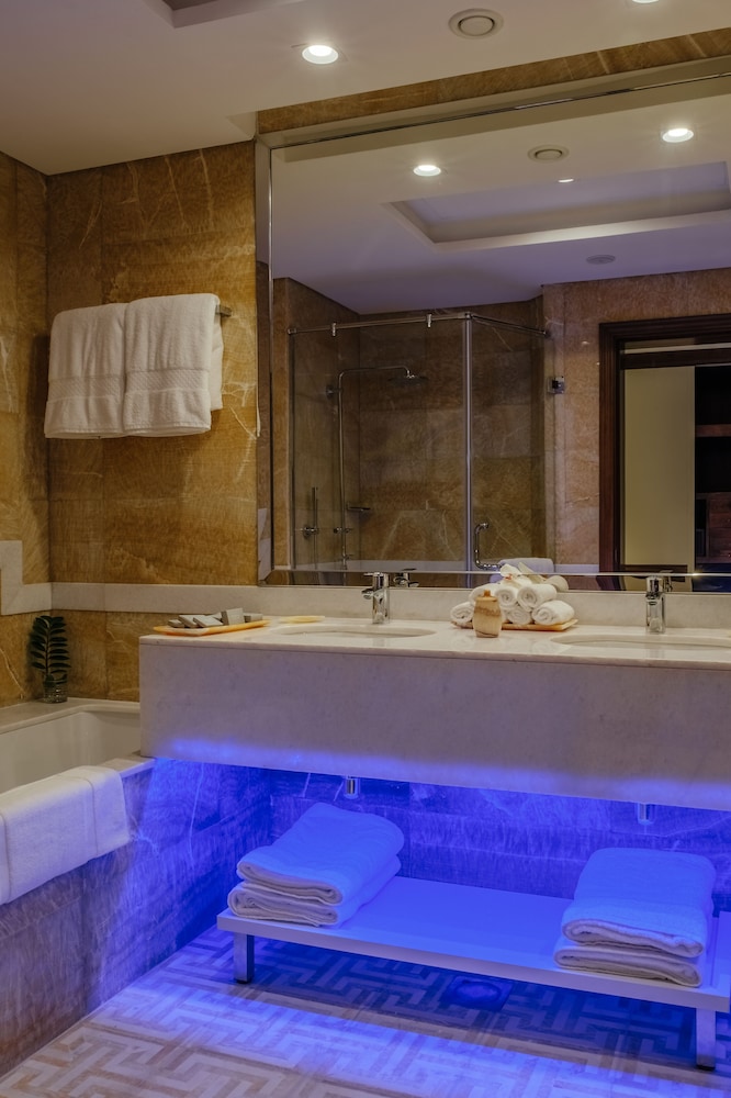 Suite Deluxe, vistas a la ciudad del hotel Stella Di Mare Dubai Marina. Foto 7