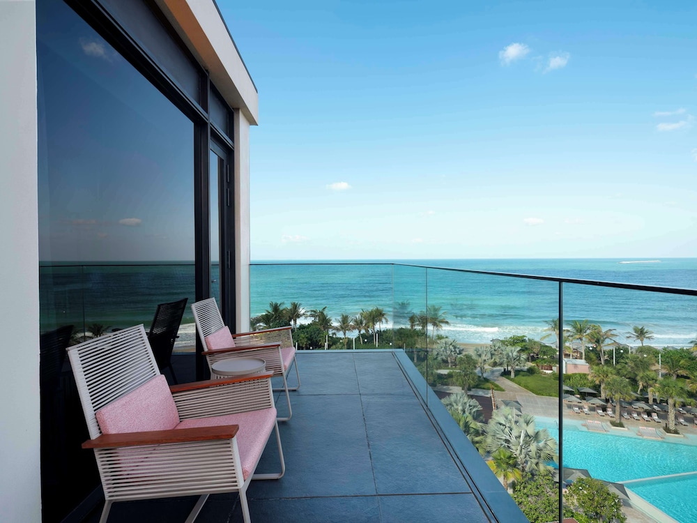 Suite Master Harmony Frente al Mar del hotel Banyan Tree Dubai at Bluewaters. Foto 2