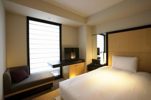 Habitación Doble con 1 cama doble pequeña - No fumadores del hotel KOKO Premier Kanazawa Korinbo