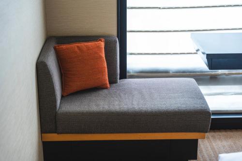 Habitación Doble con 1 cama doble pequeña - No fumadores del hotel KOKO Premier Kanazawa Korinbo. Foto 7