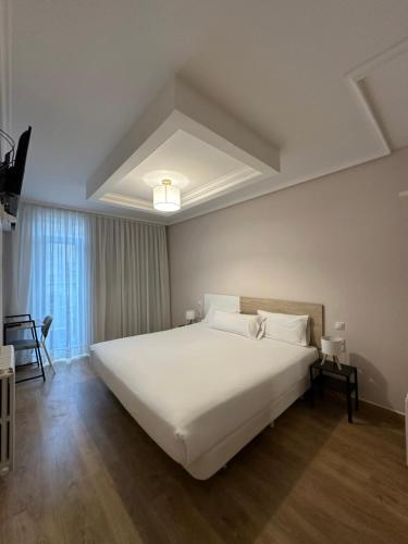 Habitación Doble con vistas a El Pilar del hotel PILAR PLAZA. Foto 9