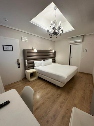 Habitación Doble del hotel PILAR PLAZA. Foto 3