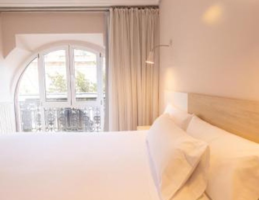 Habitación Doble con vistas a El Pilar del hotel PILAR PLAZA. Foto 30