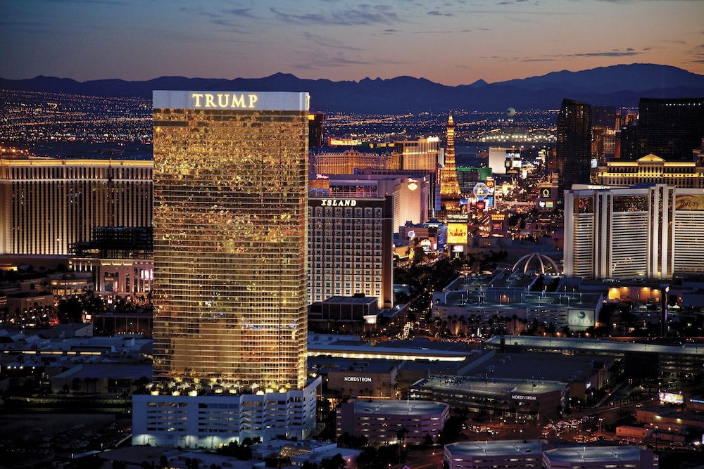Habitación Deluxe, 1 cama de matrimonio grande del hotel Trump International Las Vegas