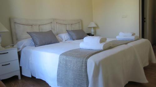 Habitación doble con balcón del hotel La Muralla. Foto 4