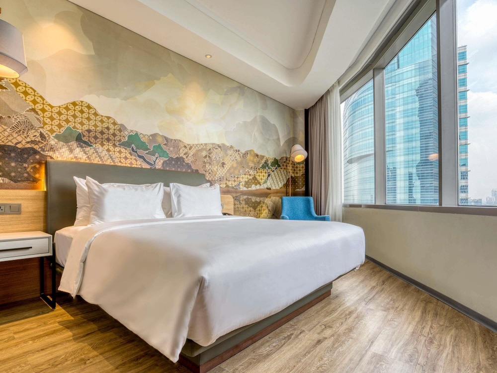 Suite Estudio Ejecutiva con 1 Cama Doble del hotel Mercure Jakarta Gatot Subroto. Foto 2