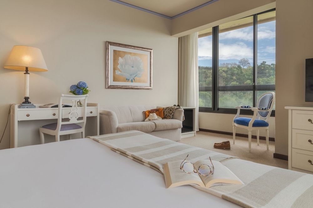Habitación doble, vistas al mar del hotel Pestana Bahia Praia Nature and Beach Resort. Foto 4