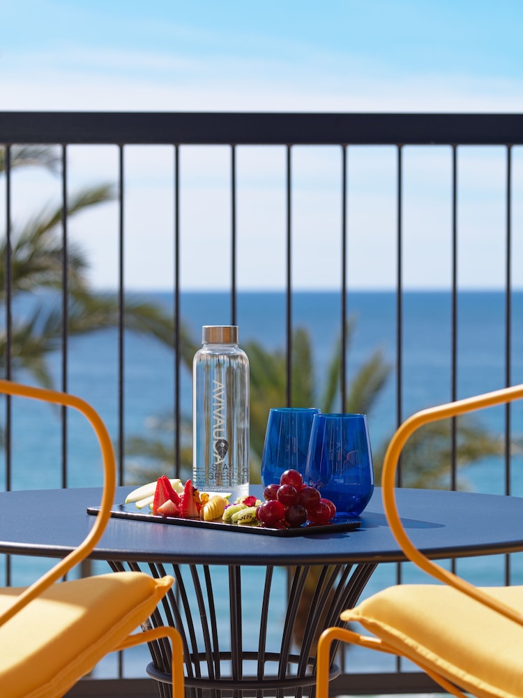 Habitación clásica, terraza, vistas al mar del hotel H10 Porto Poniente. Foto 5