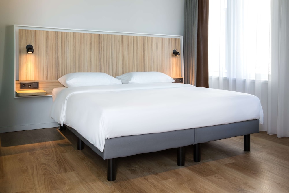 Habitación Estandar del hotel Park Inn by Radisson Brussels Airport. Foto 4