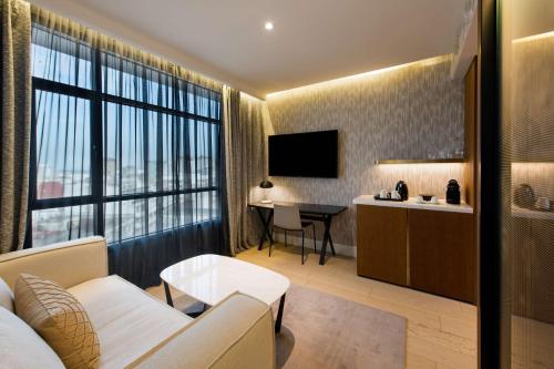 Suite Junior del hotel Radisson Blu , Casablanca City Center. Foto 4