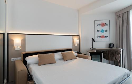 Suite Junior del hotel Medplaya Hotel Regente. Foto 2