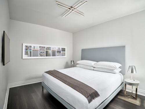 Suite Platinum de 2 dormitorios del hotel AKA TIMES SQUARE. Foto 3
