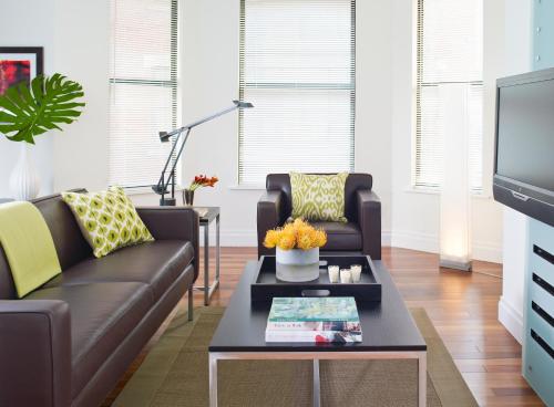 Apartamento de 2 dormitorios del hotel AKA TIMES SQUARE. Foto 2