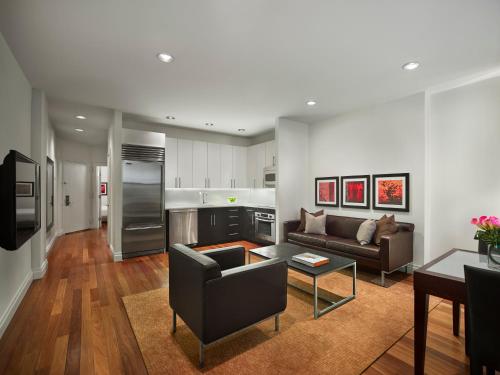 Suite Con Cocina 1 Cama king 1 habitación del hotel AKA TIMES SQUARE. Foto 4