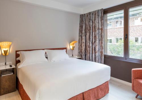 Habitación Doble Estándar del hotel Axel San Sebastián - Adults Only. Foto 1