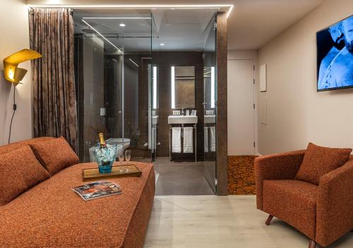 Suite Junior del hotel Axel San Sebastián - Adults Only. Foto 3