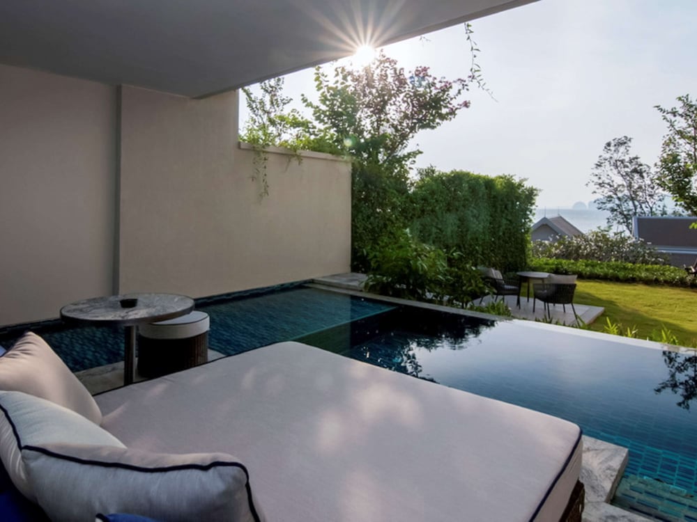 Deluxe Garden Pool Suite King del hotel Banyan Tree Krabi