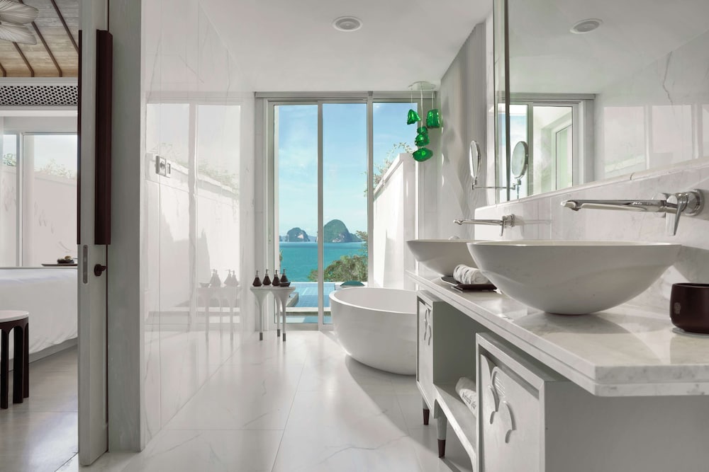 Suite, 1 cama de matrimonio grande (Partial Ocean) del hotel Banyan Tree Krabi. Foto 10