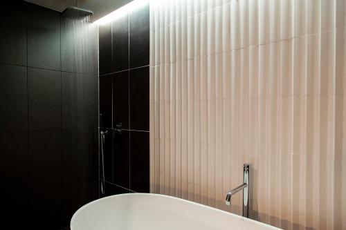 Habitación Doble Premium del hotel Welldone Cathedral. Foto 8