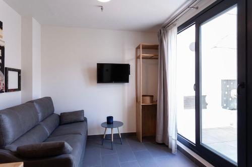 Habitación Doble Dúplex con terraza y piscina del hotel Welldone Cathedral. Foto 23