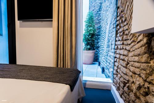 Habitación Superior - 1 cama grande del hotel Welldone Quality - Crystal Pool. Foto 11
