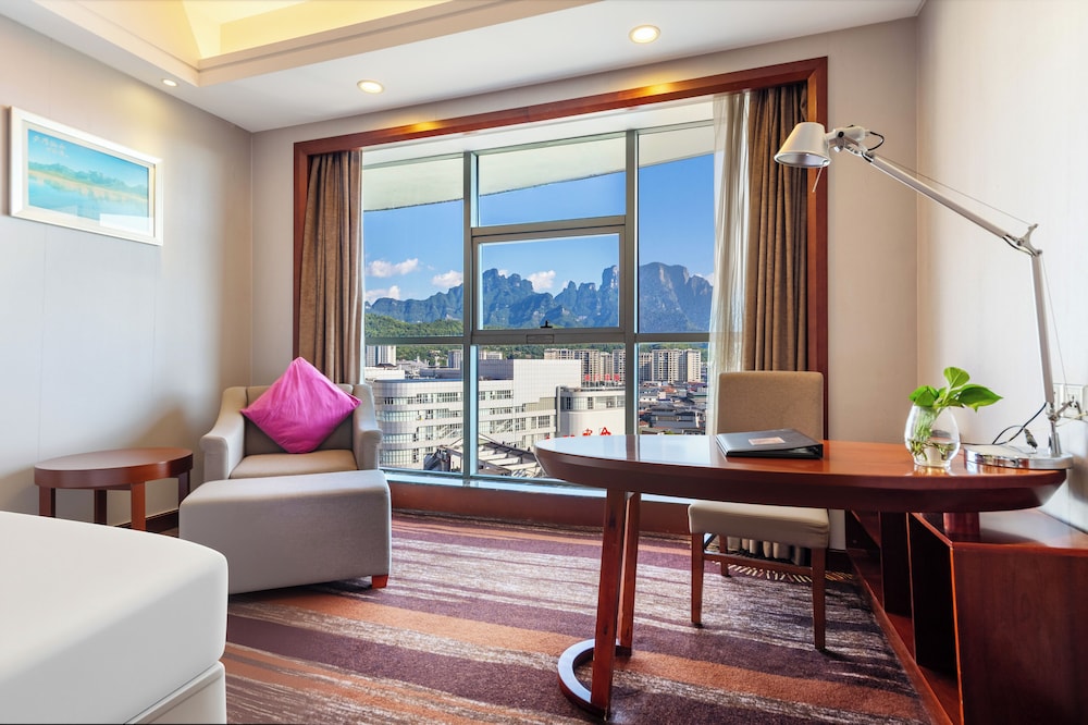 Habitación Premium Doble del hotel Zhangjiajie Huatian. Foto 6