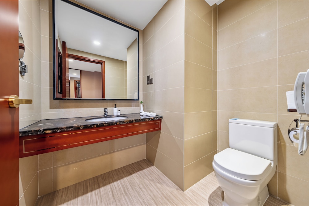 Suite Premium del hotel Zhangjiajie Huatian. Foto 6
