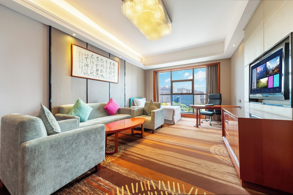 Suite Familiar del hotel Zhangjiajie Huatian. Foto 2