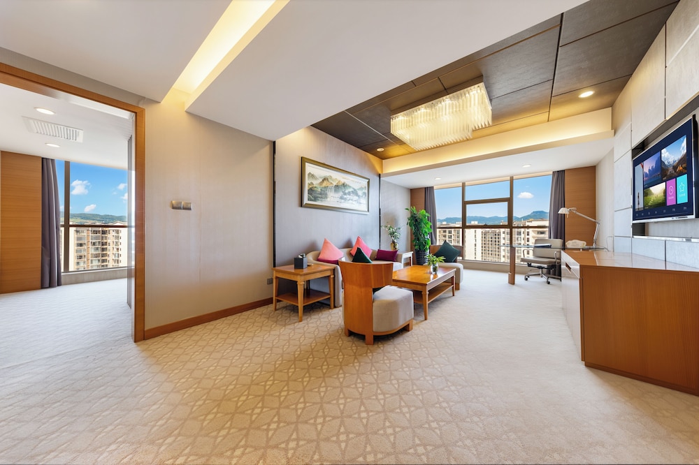 Suite de lujo del hotel Zhangjiajie Huatian. Foto 1
