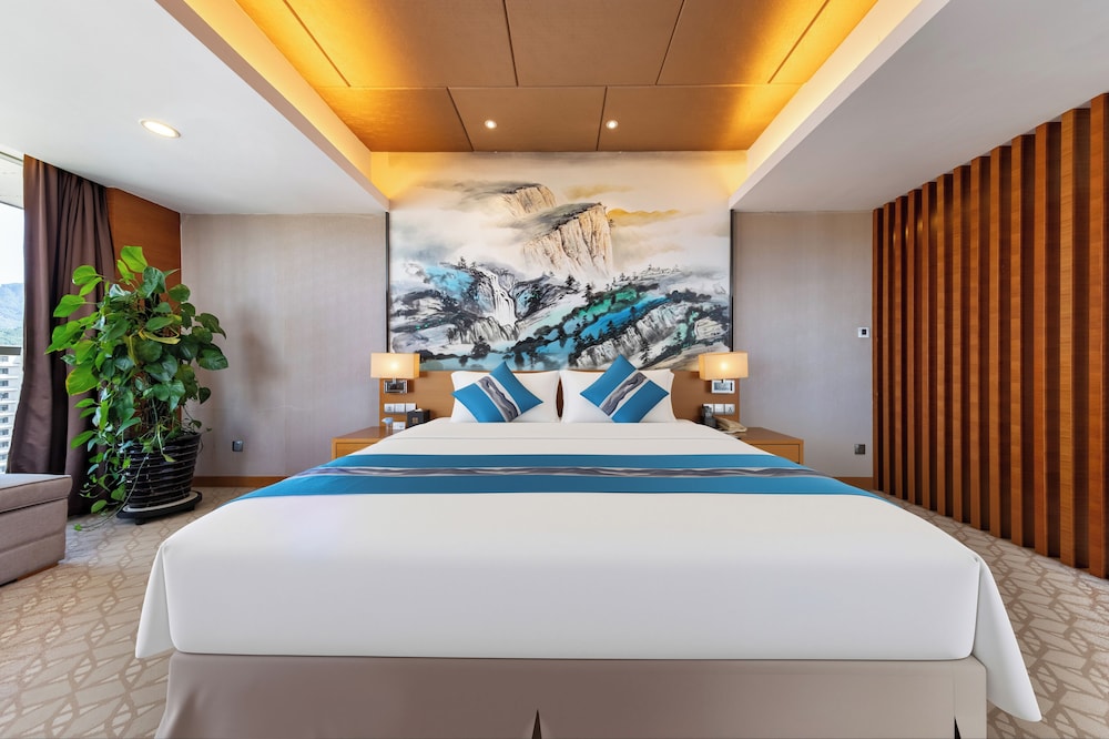 Suite de lujo del hotel Zhangjiajie Huatian. Foto 4