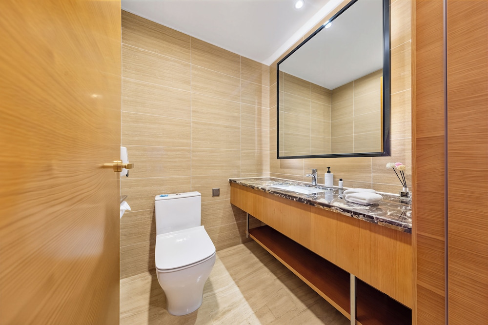 Suite de lujo del hotel Zhangjiajie Huatian. Foto 10