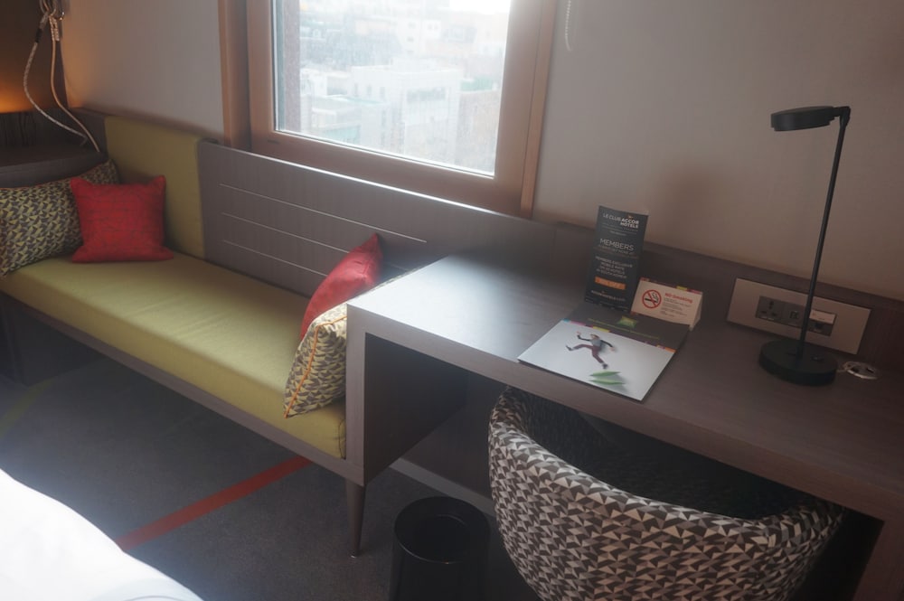 Habitación Superior con 1 cama doble del hotel Ibis Styles Ambassador Seoul Gangnam. Foto 6