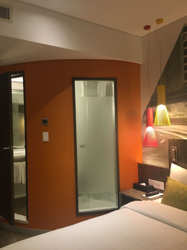 Habitación Superior con 1 cama doble del hotel Ibis Styles Ambassador Seoul Gangnam. Foto 8