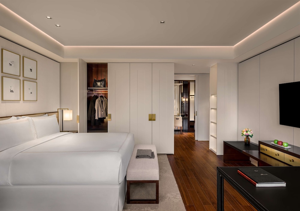 Fairmont, Suite, 1 cama de matrimonio grande, no fumadores del hotel Fairmont Wuhan. Foto 2
