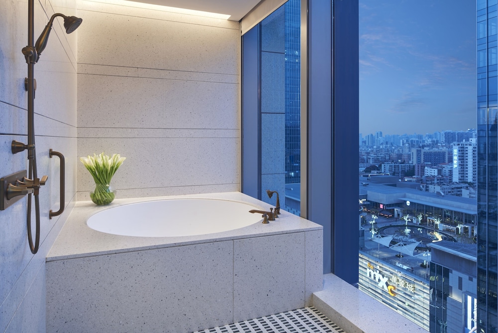 1 cama king size, Premium del hotel Andaz Xiamen. Foto 3