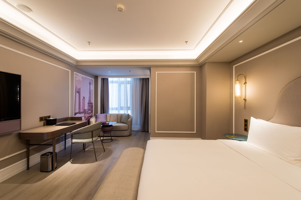Privilege, Habitación, 1 cama de matrimonio grande del hotel Mercure Changchun Hengxing. Foto 1