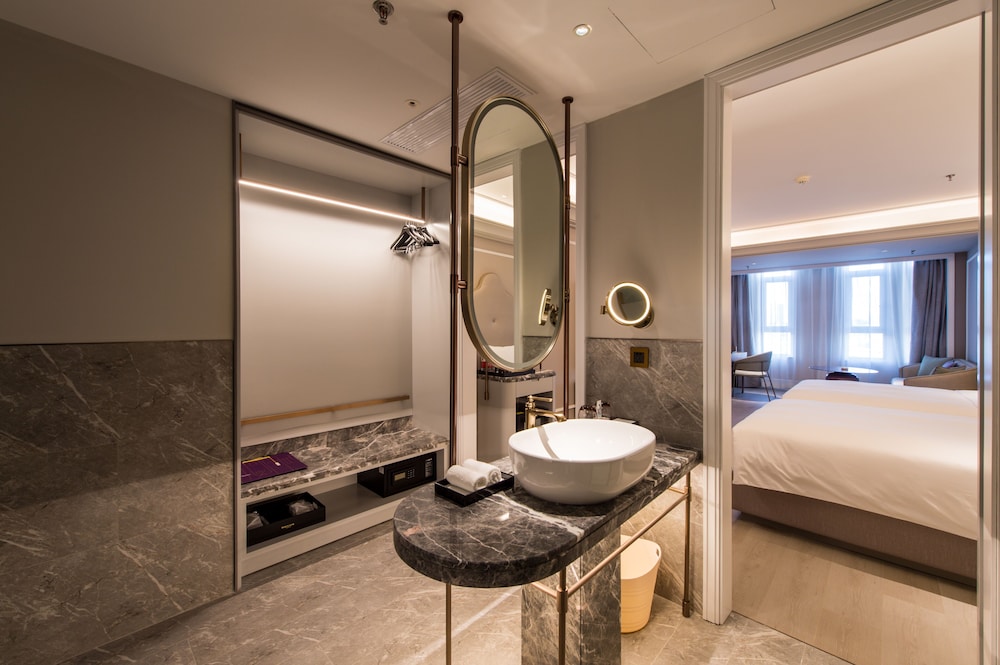 Privilege, Habitación Business, 1 cama de matrimonio grande del hotel Mercure Changchun Hengxing
