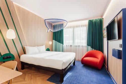 Habitación Doble Estándar del hotel Ibis Styles Madrid City las Ventas. Foto 9