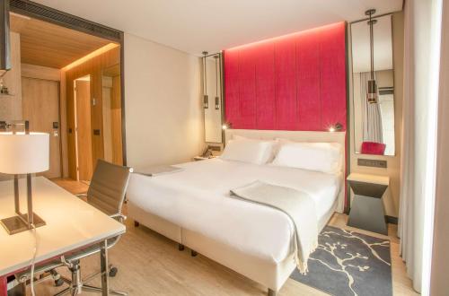 Habitación Doble Estándar - 1 o 2 camas del hotel NH Porto Jardim