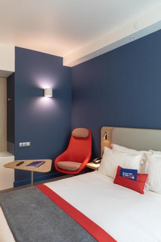 Habitación Estándar con cama grande - Desayuno gratuito del hotel Holiday Inn Express Lisbon - Plaza Saldanha, An Ihg. Foto 11