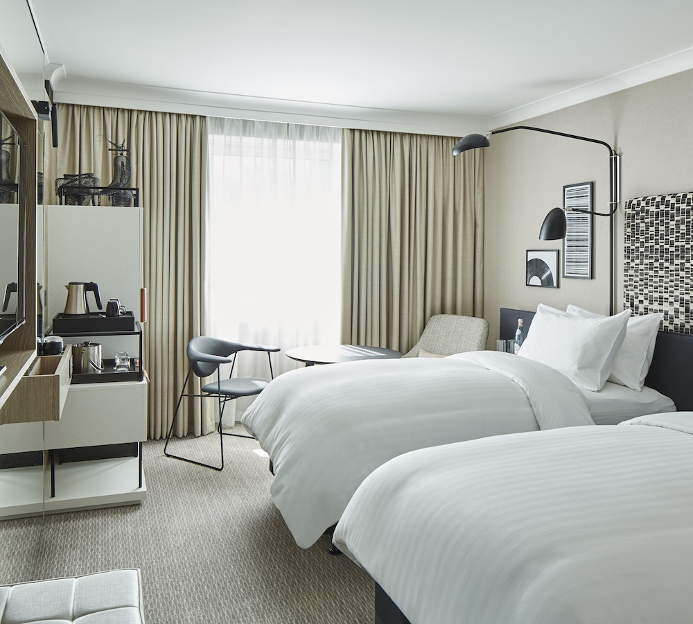 Habitación ejecutiva, 2 camas dobles del hotel London Marriott Maida Vale. Foto 2