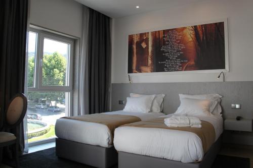 Oferta Especial - Habitación Doble - 1 o 2 camas del hotel José Régio. Foto 1